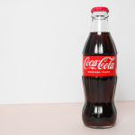 Coca-Cola hebt Gewinnprognose nach starkem Quartal an