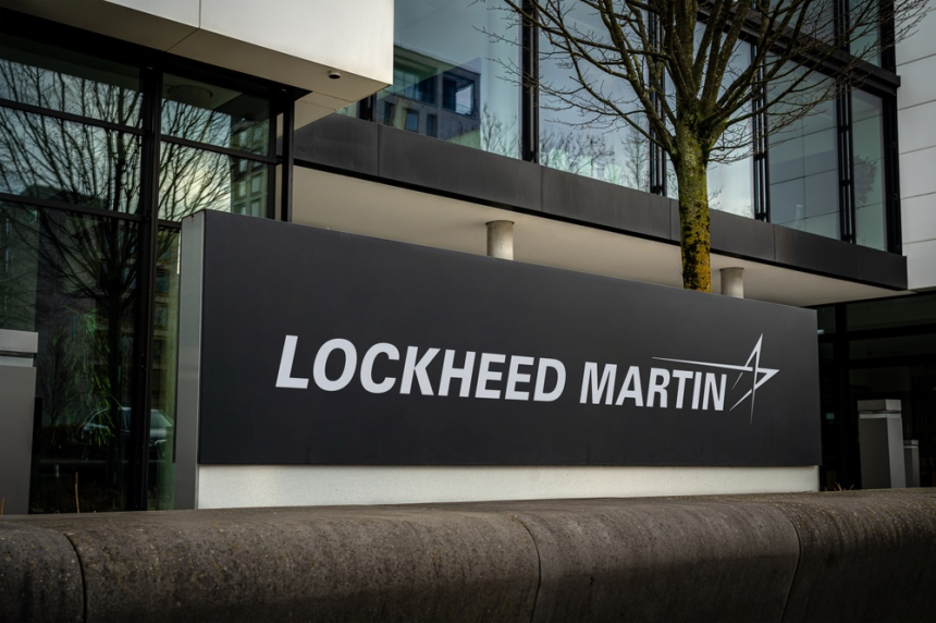 Lockheed hebt Prognose an – Aktie steigt 8,5 Prozent